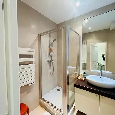 Apartment Suffren *